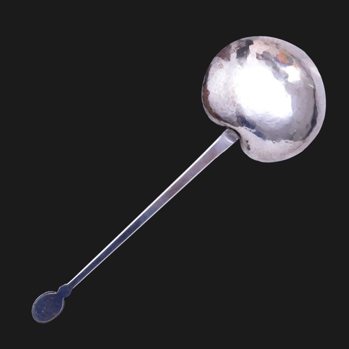 A large silver arts and crafts Artificers Guild spoon - Image 2