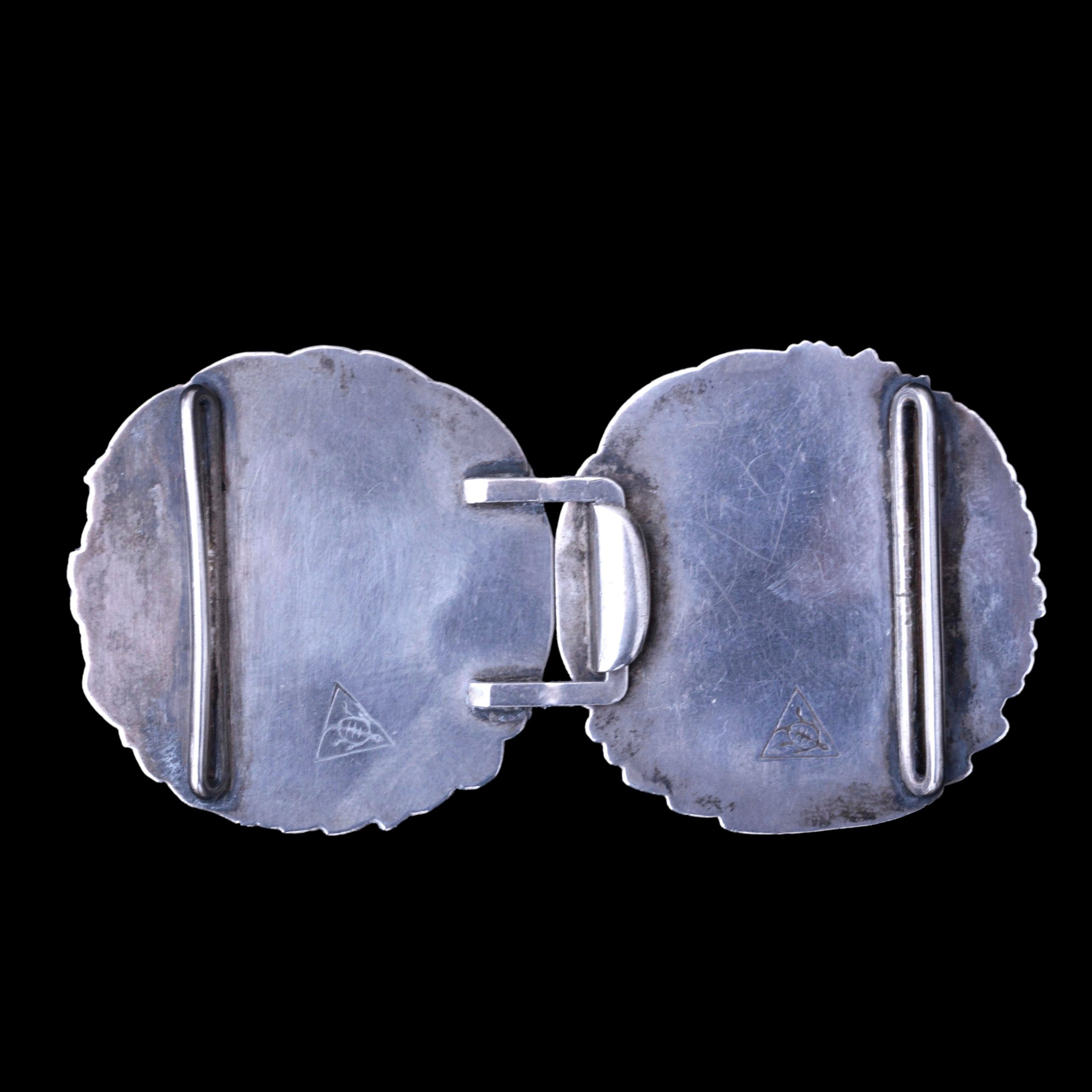 A superb Japanese silver and enamel buckle, Sanju Saku - Image 3