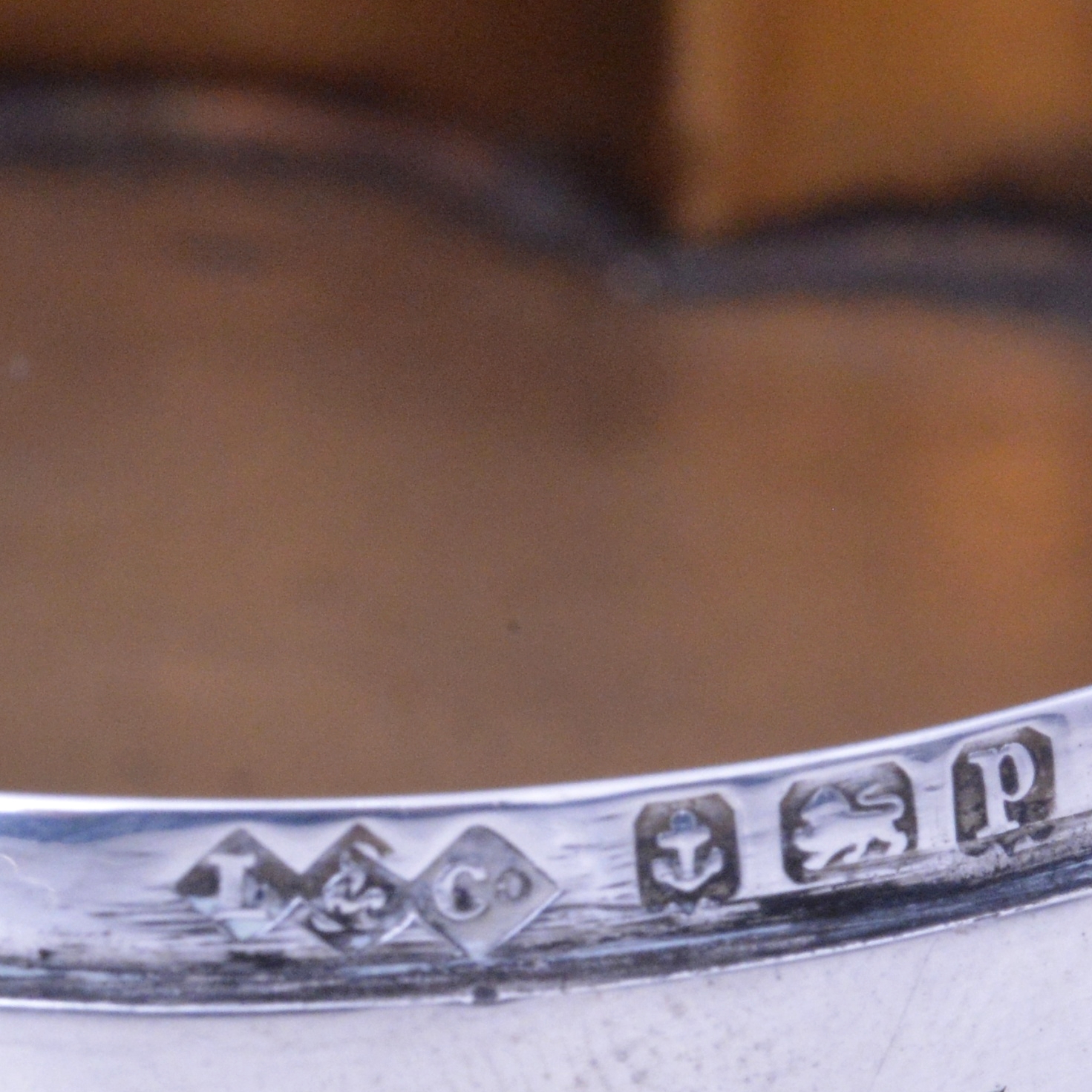 A Liberty and Fleetwood Varley enamel silver box - Image 3